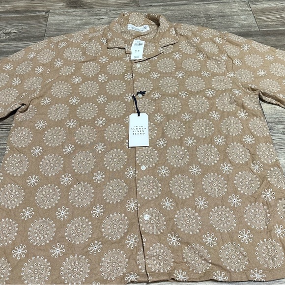 Men’s Abercrombie and Fitch, summer collection, casual button down size XL - Picture 2 of 2